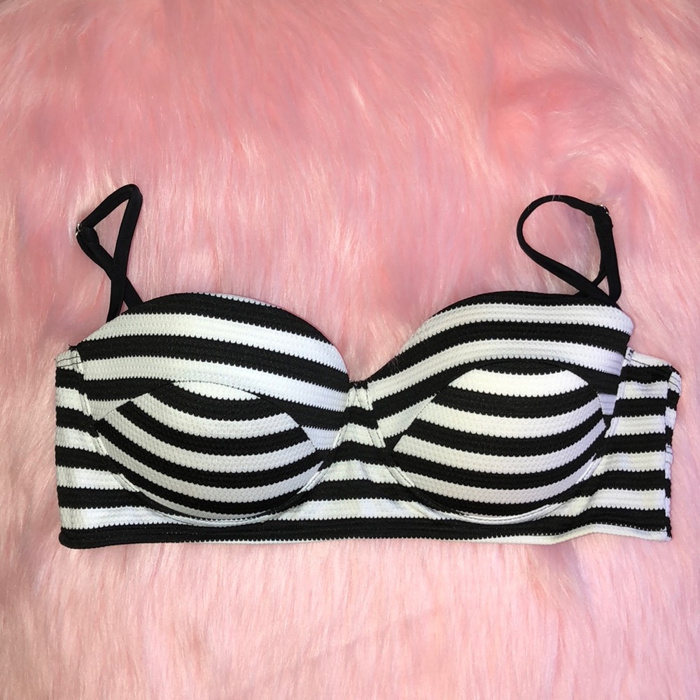 •Buster Bikini Top•
